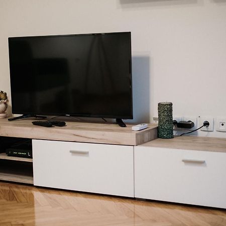 Modern Apartment Novi Sad Exterior foto