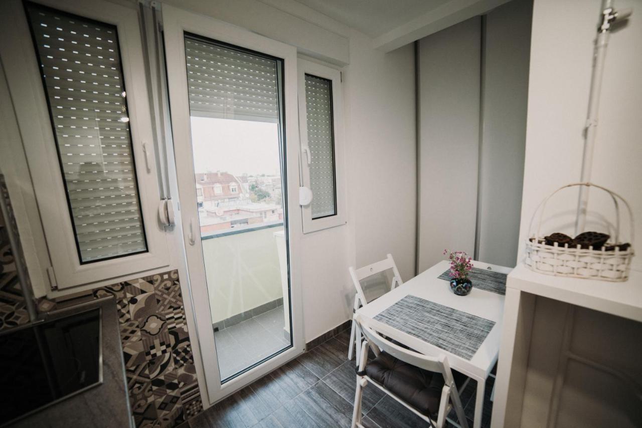 Modern Apartment Novi Sad Exterior foto